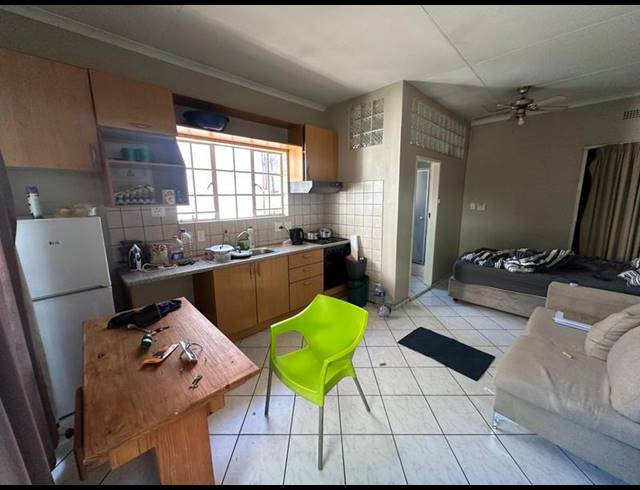 3 BEDROOM HOUSE FOR SALE IN WESTDENE